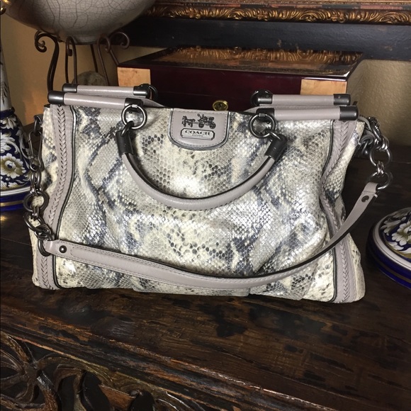 coach chaise crossbody black